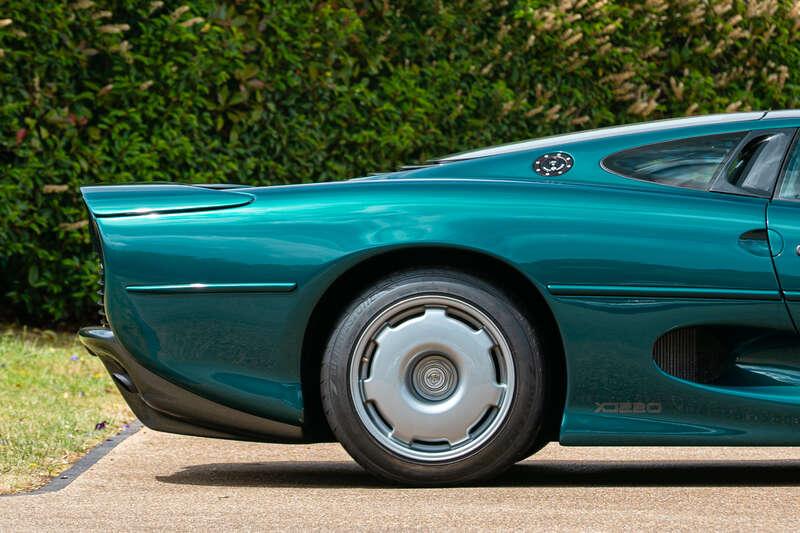 1994 Jaguar XJ 220
