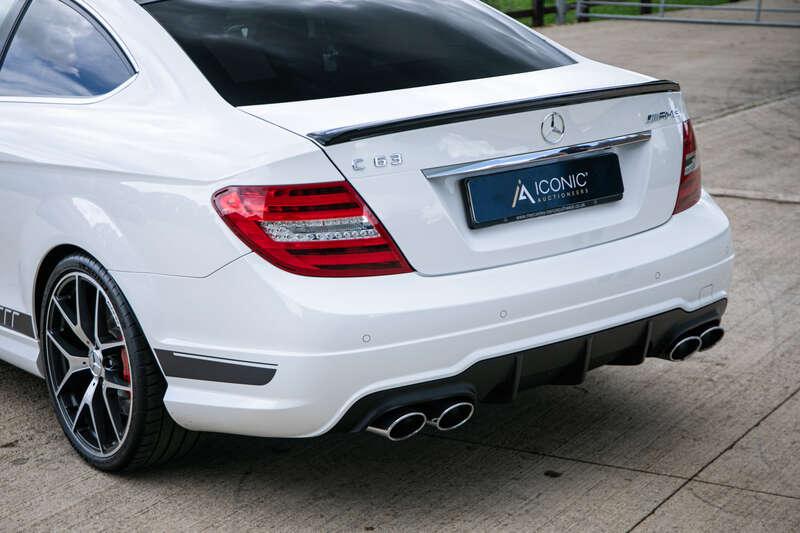 2013 Mercedes - Benz C63 AMG