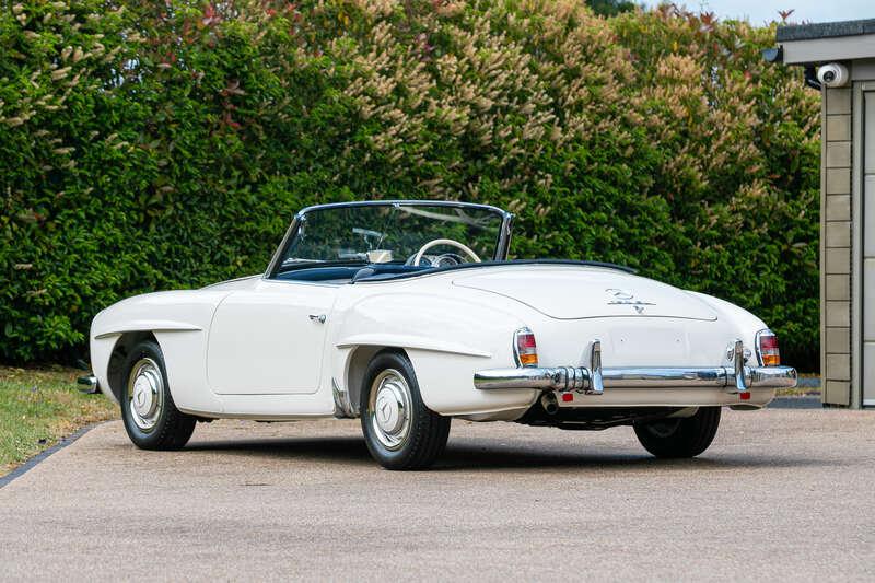 Mercedes - Benz 190SL