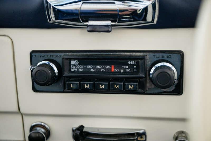 Mercedes - Benz 190SL