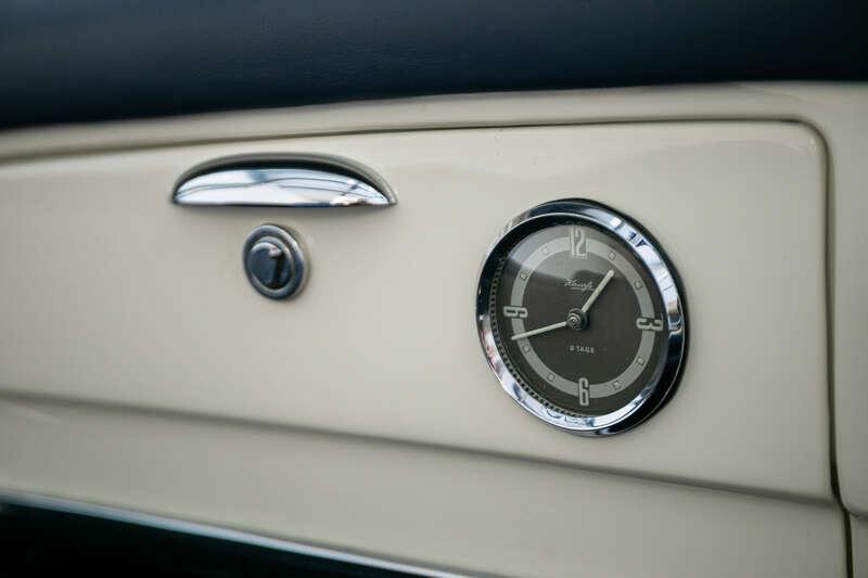 Mercedes - Benz 190SL