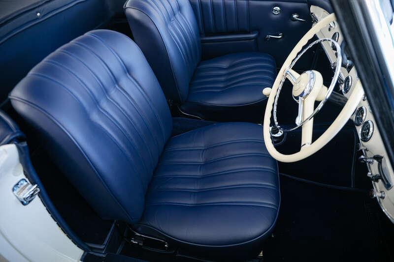 Mercedes - Benz 190SL