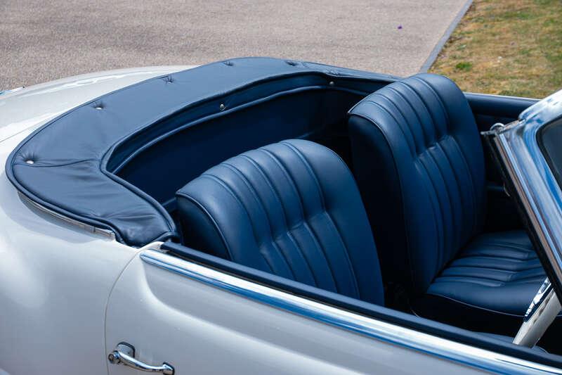 Mercedes - Benz 190SL