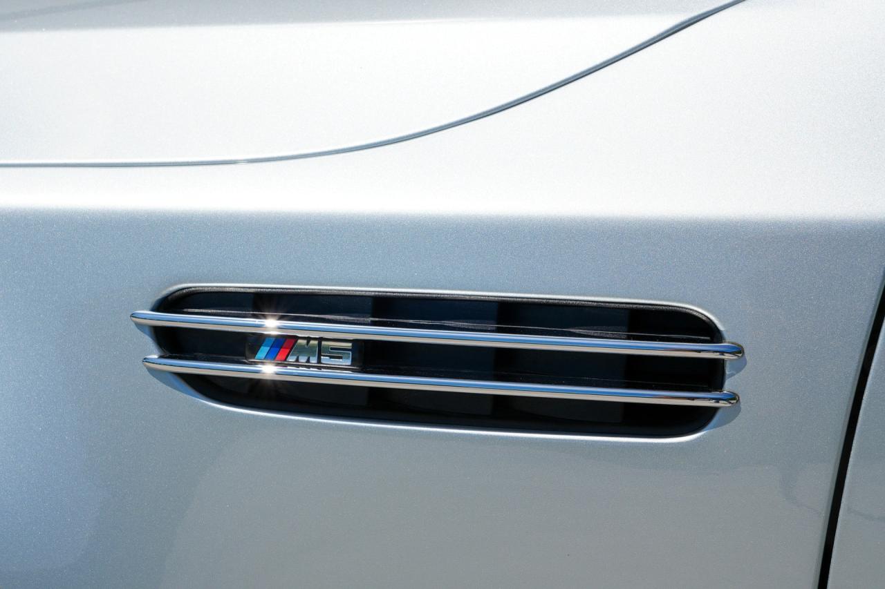 2005 BMW E60 M5