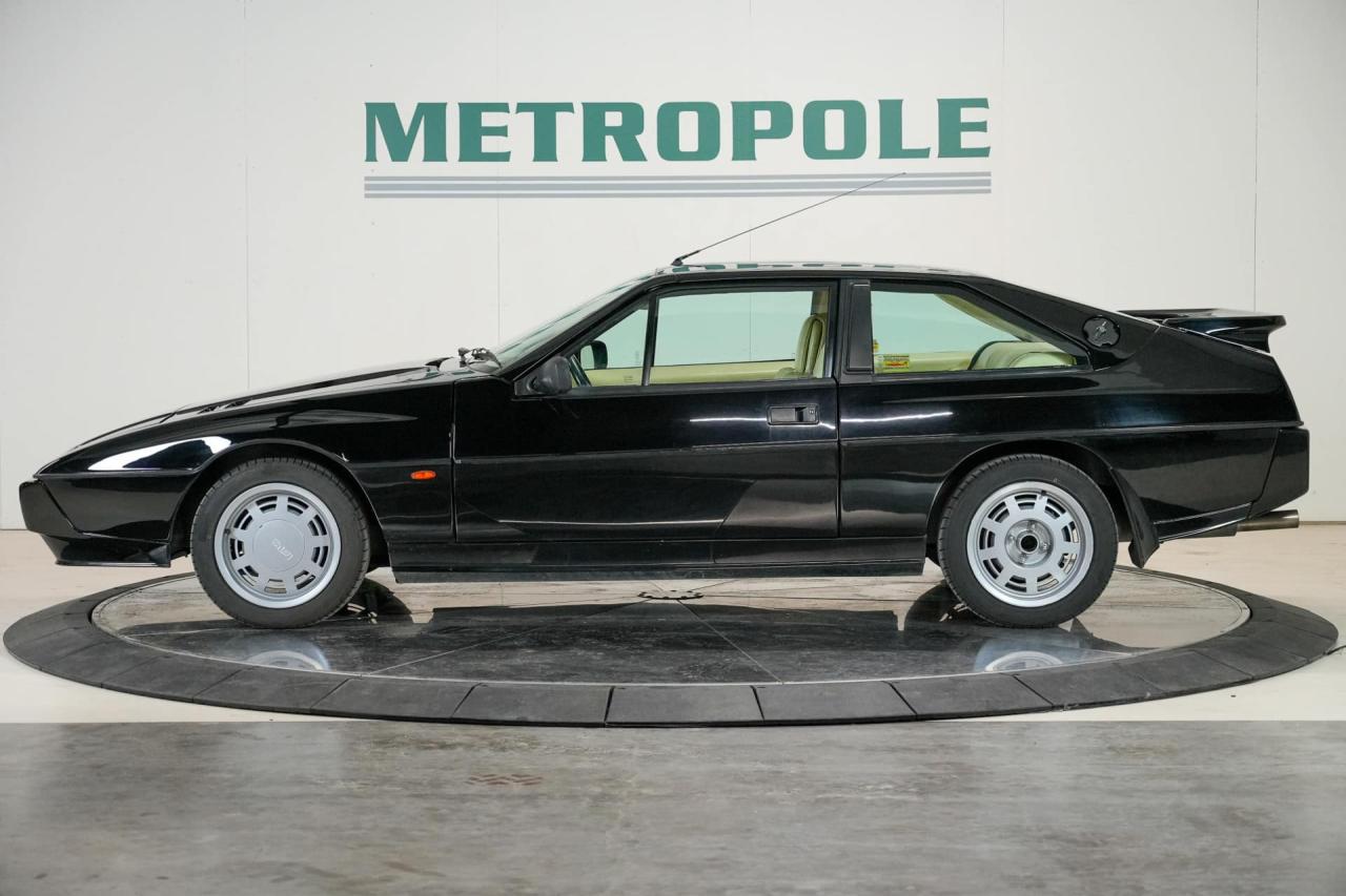1986 Lotus Excel SE
