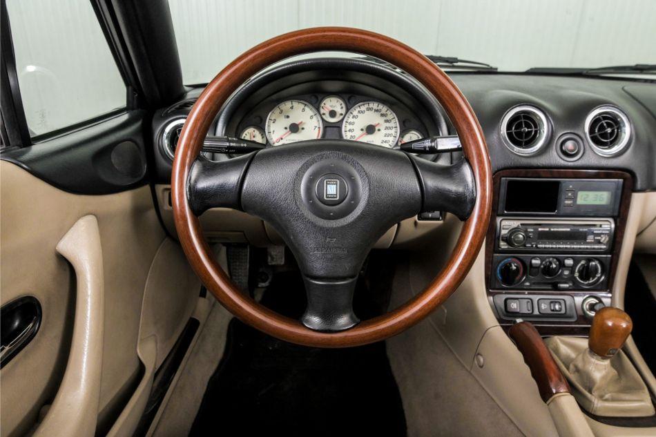 2000 Mazda MX-5
