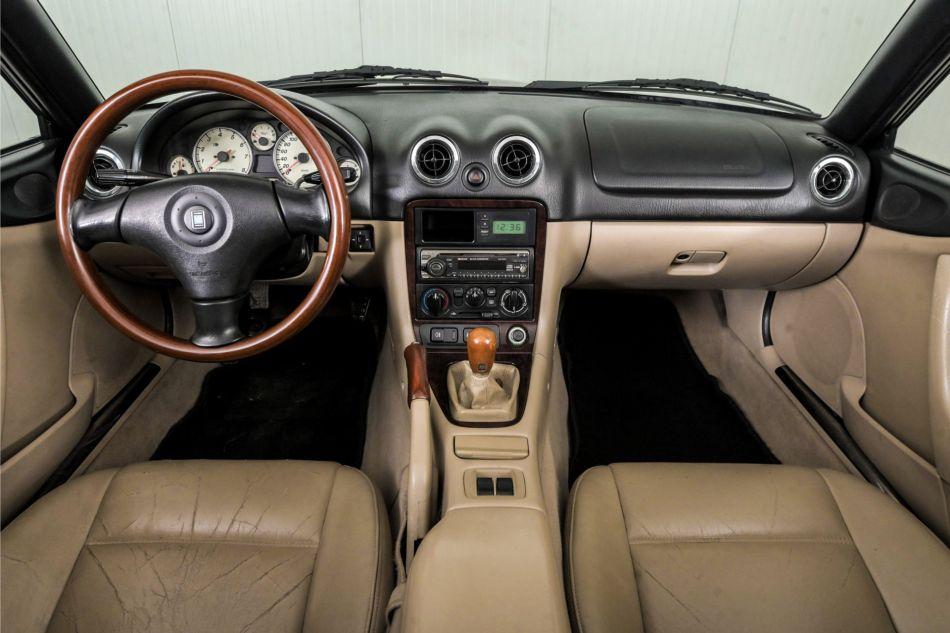 2000 Mazda MX-5