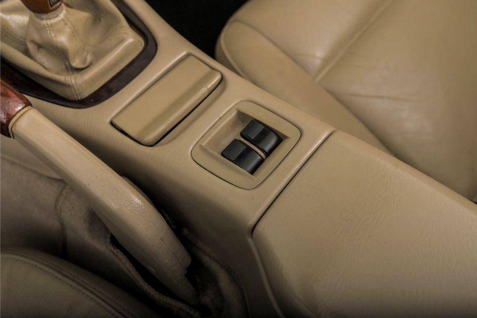 2000 Mazda MX-5