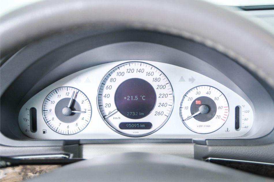 2004 Mercedes - Benz E-Klasse