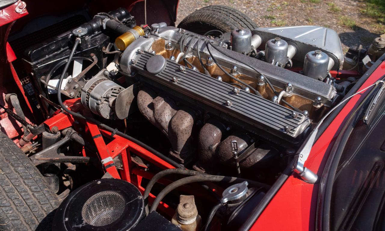 1969 Jaguar E-Type Series II Fixedhead Coupe 2+2