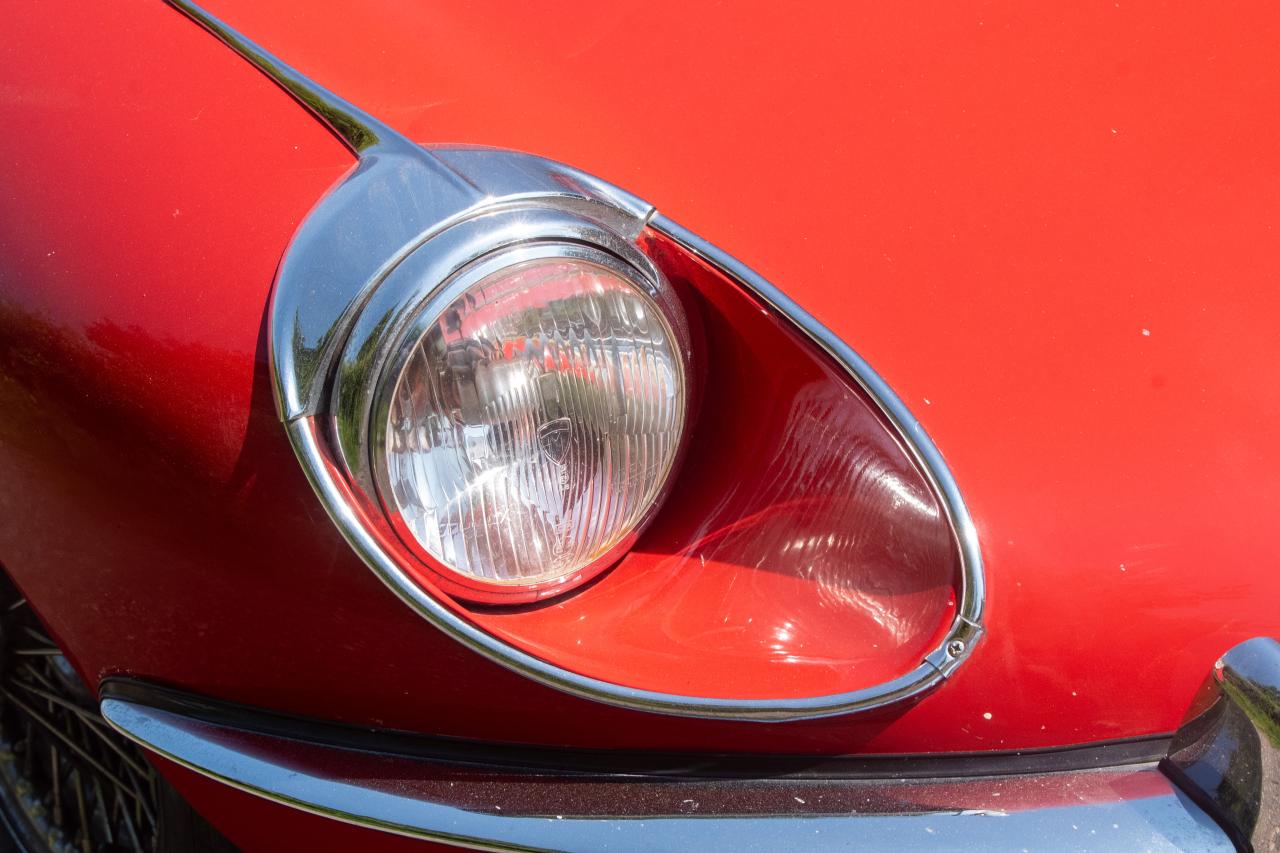 1969 Jaguar E-Type Series II Fixedhead Coupe 2+2
