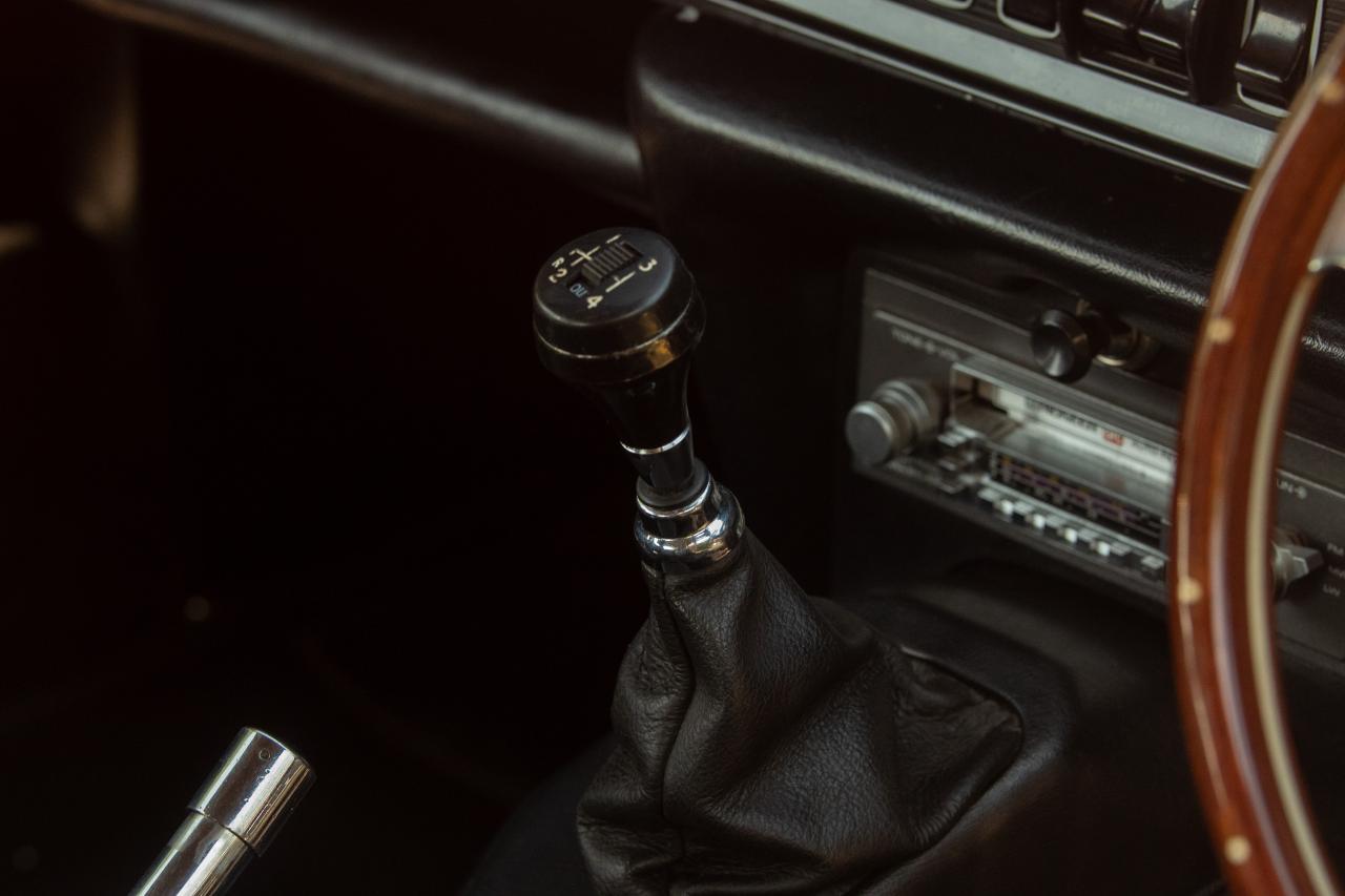 1969 Jaguar E-Type Series II Fixedhead Coupe 2+2