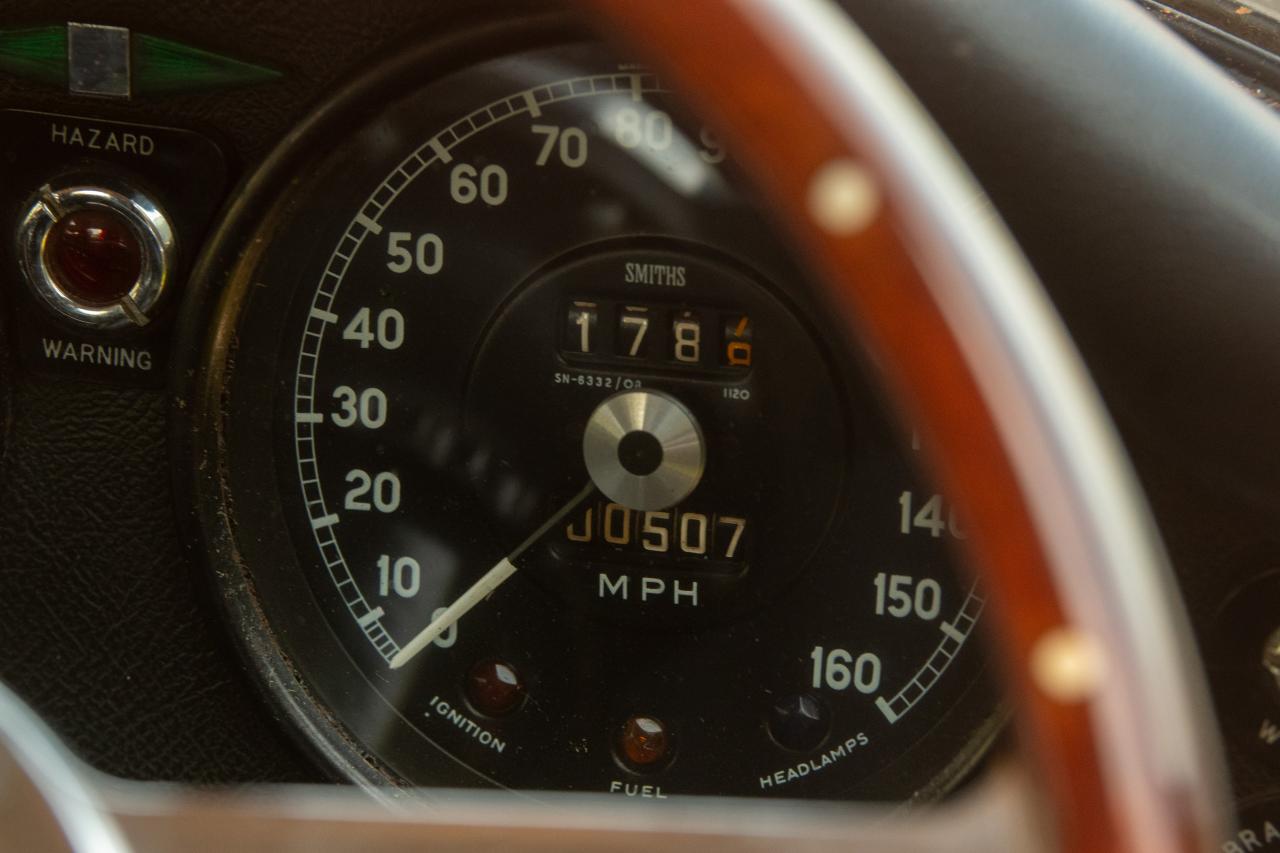 1969 Jaguar E-Type Series II Fixedhead Coupe 2+2