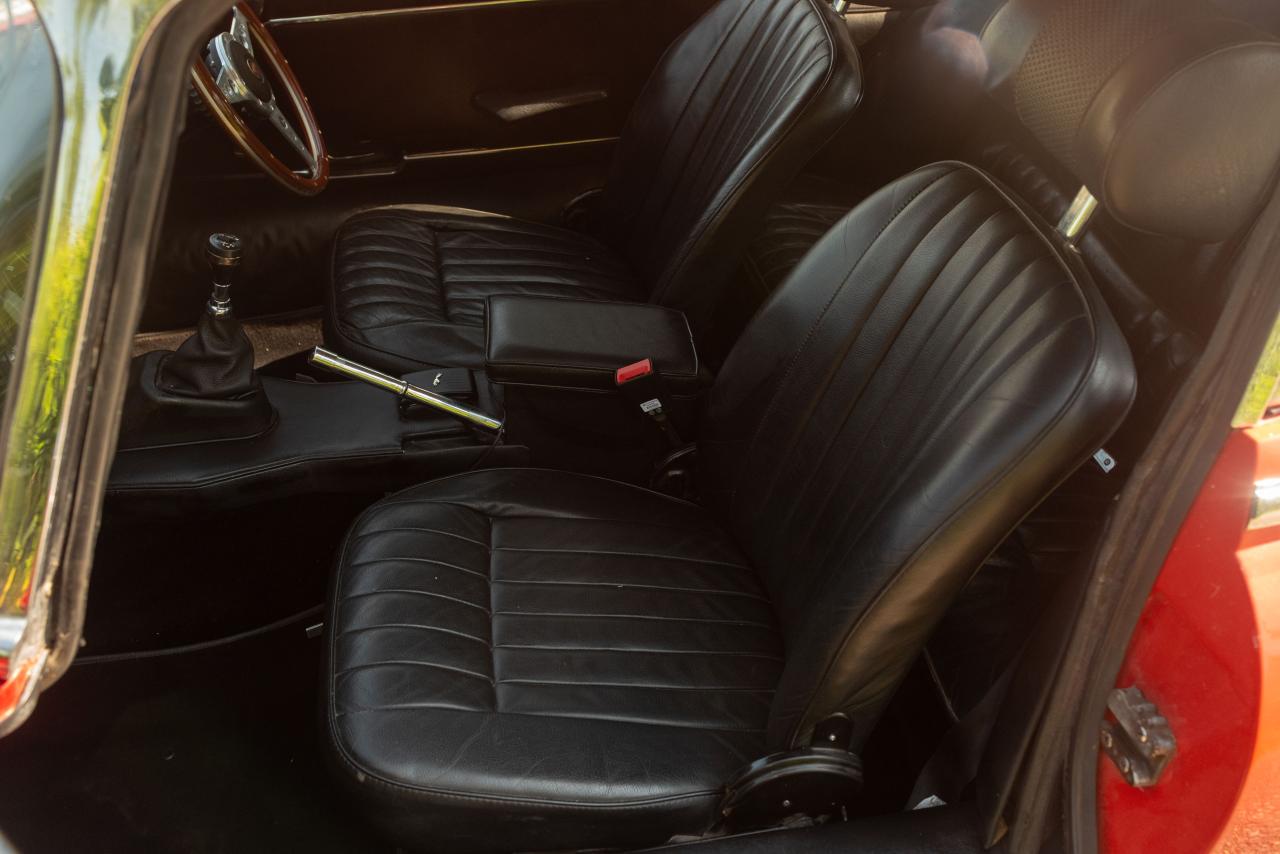 1969 Jaguar E-Type Series II Fixedhead Coupe 2+2