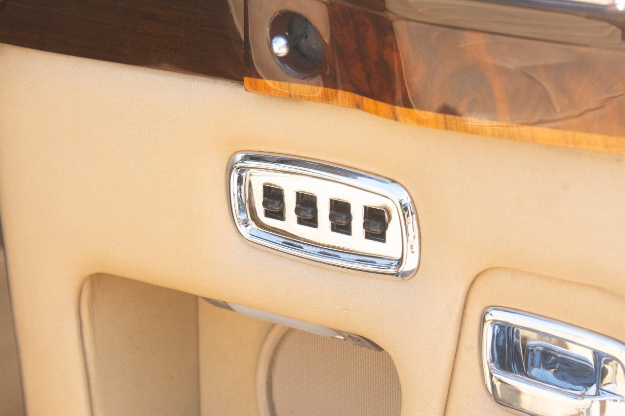 1981 Rolls - Royce Corniche Mulliner Park Ward