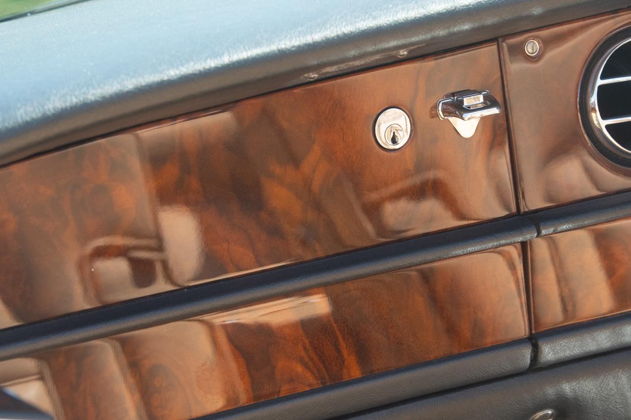 1981 Rolls - Royce Corniche Mulliner Park Ward