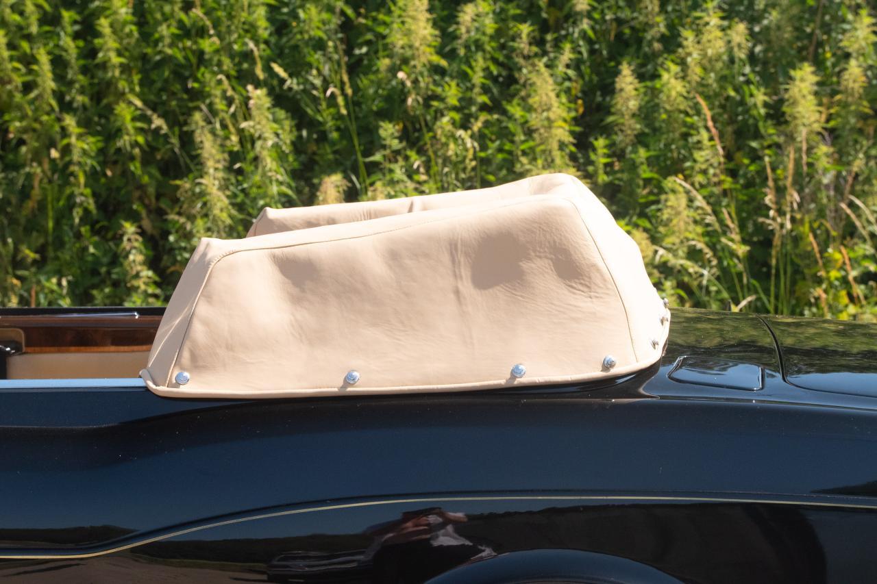1981 Rolls - Royce Corniche Mulliner Park Ward