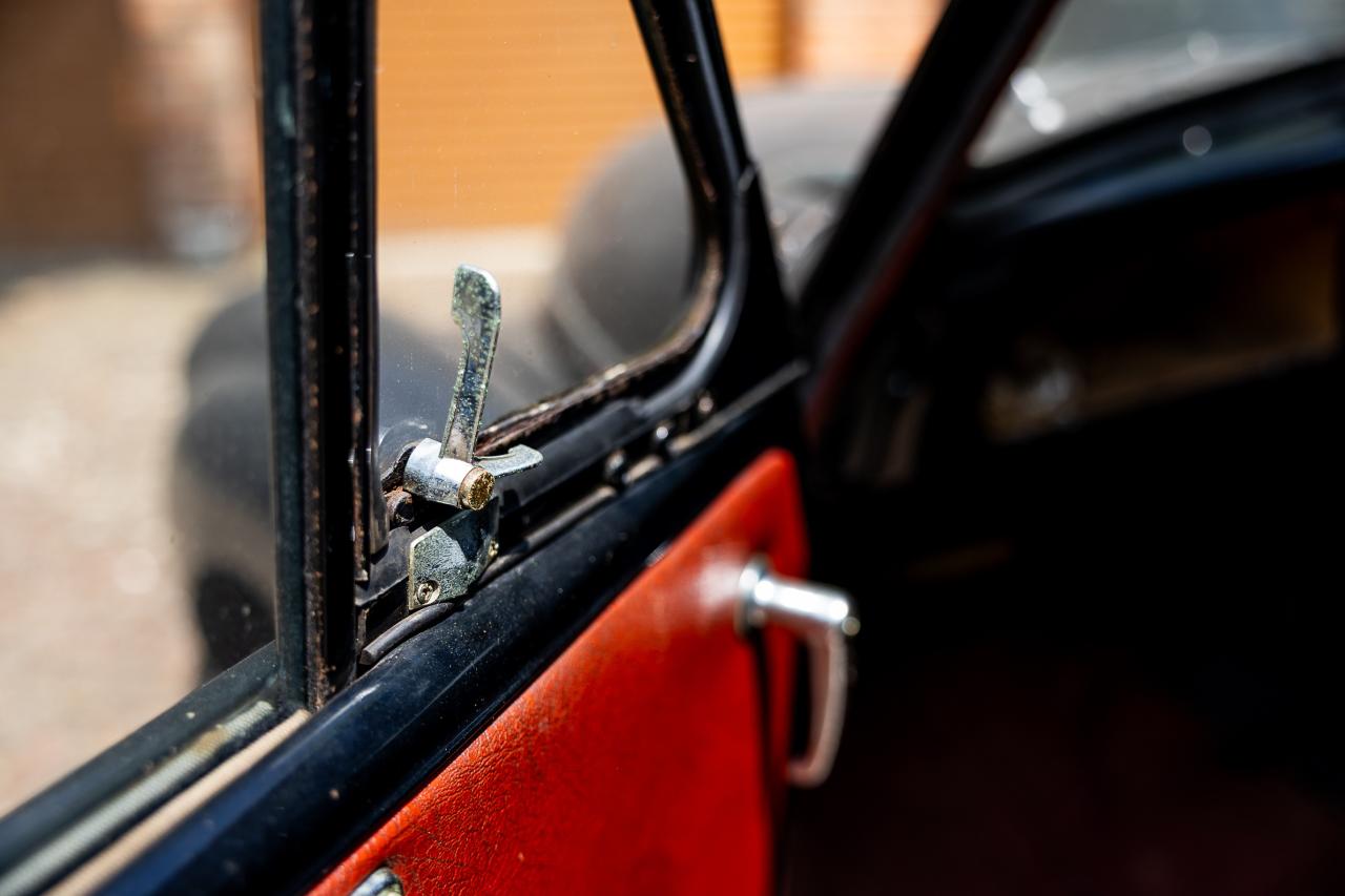 1956 Morris Minor Pick-up