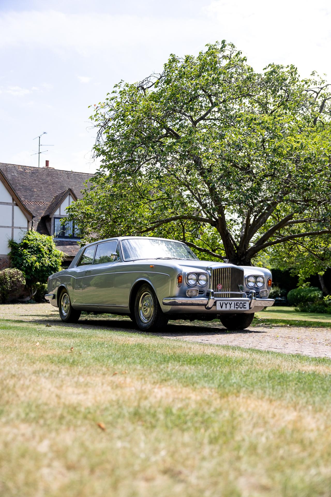 1967 Bentley T Series Two-Door Coup&eacute; by Mulliner Park Ward