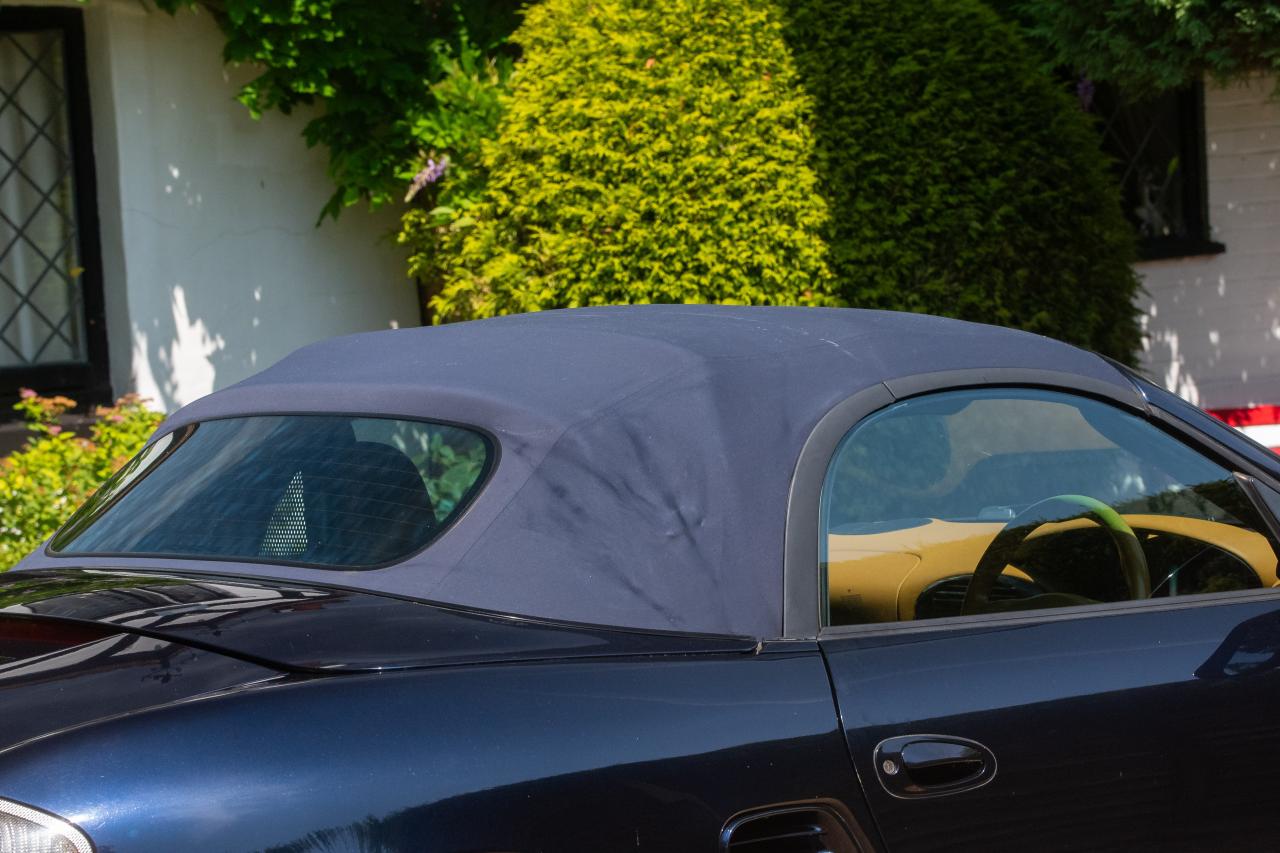 2004 Porsche Boxster