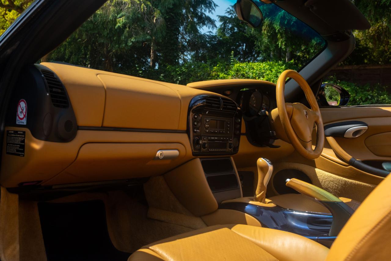 2004 Porsche Boxster