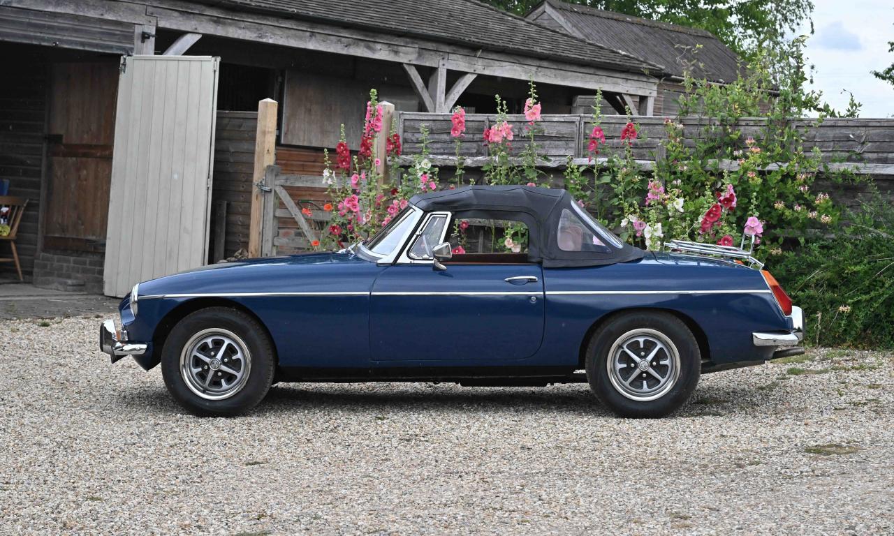 1972 MG B Roadster