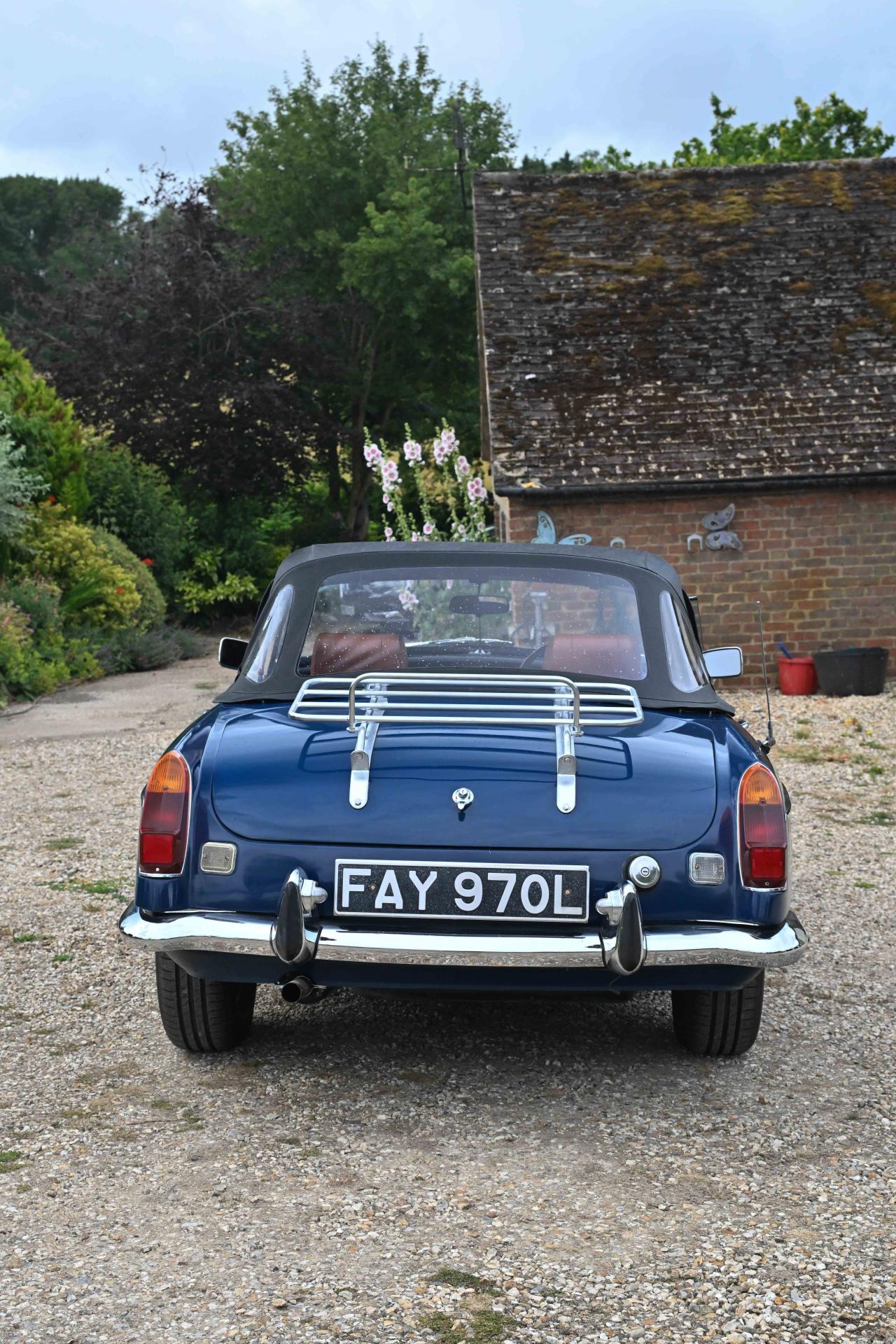 1972 MG B Roadster
