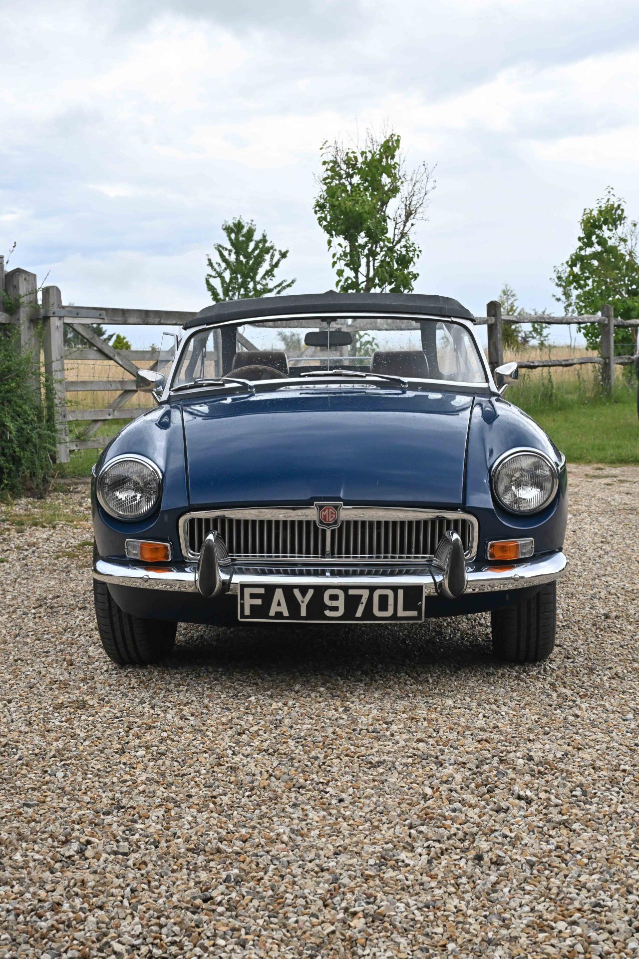 1972 MG B Roadster