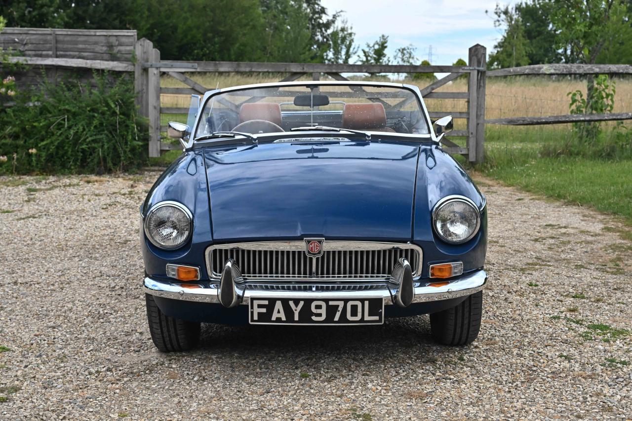 1972 MG B Roadster