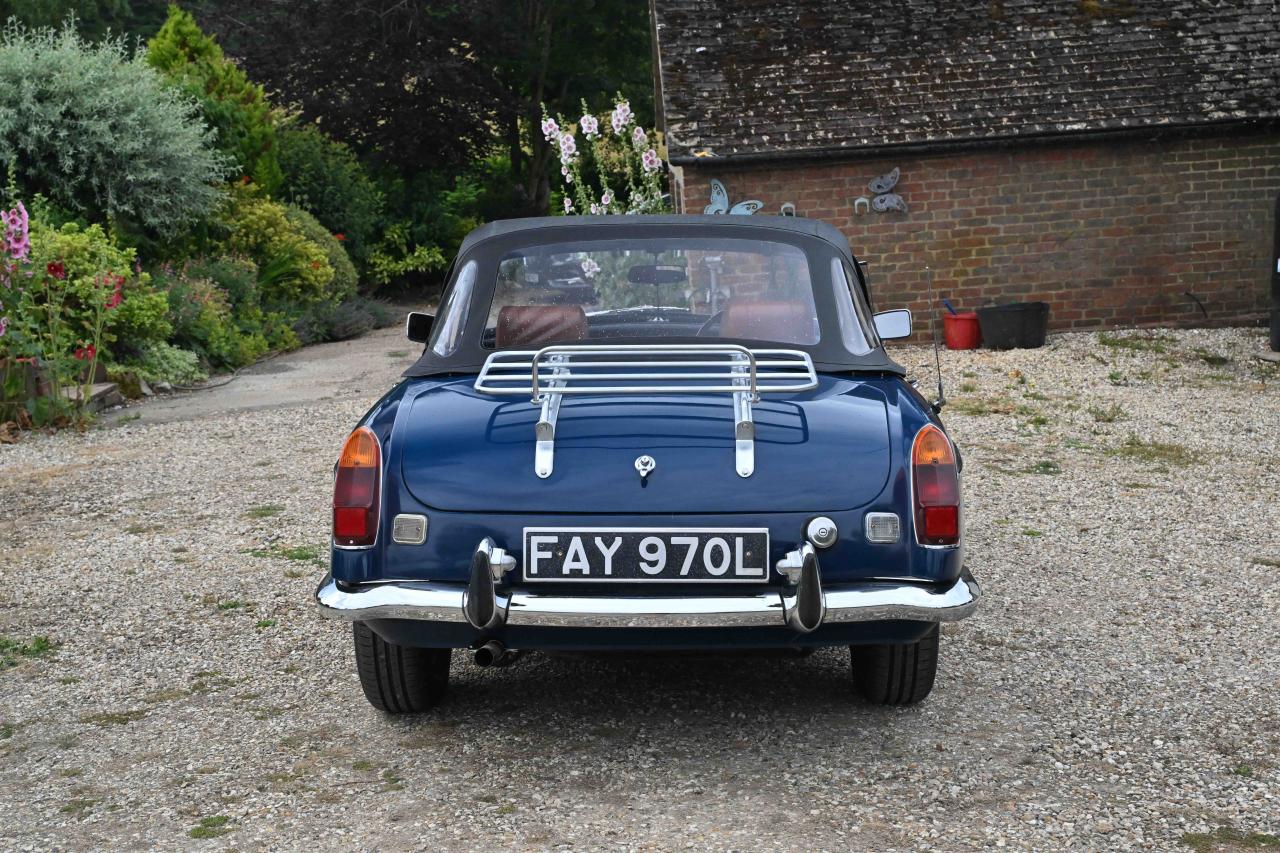 1972 MG B Roadster