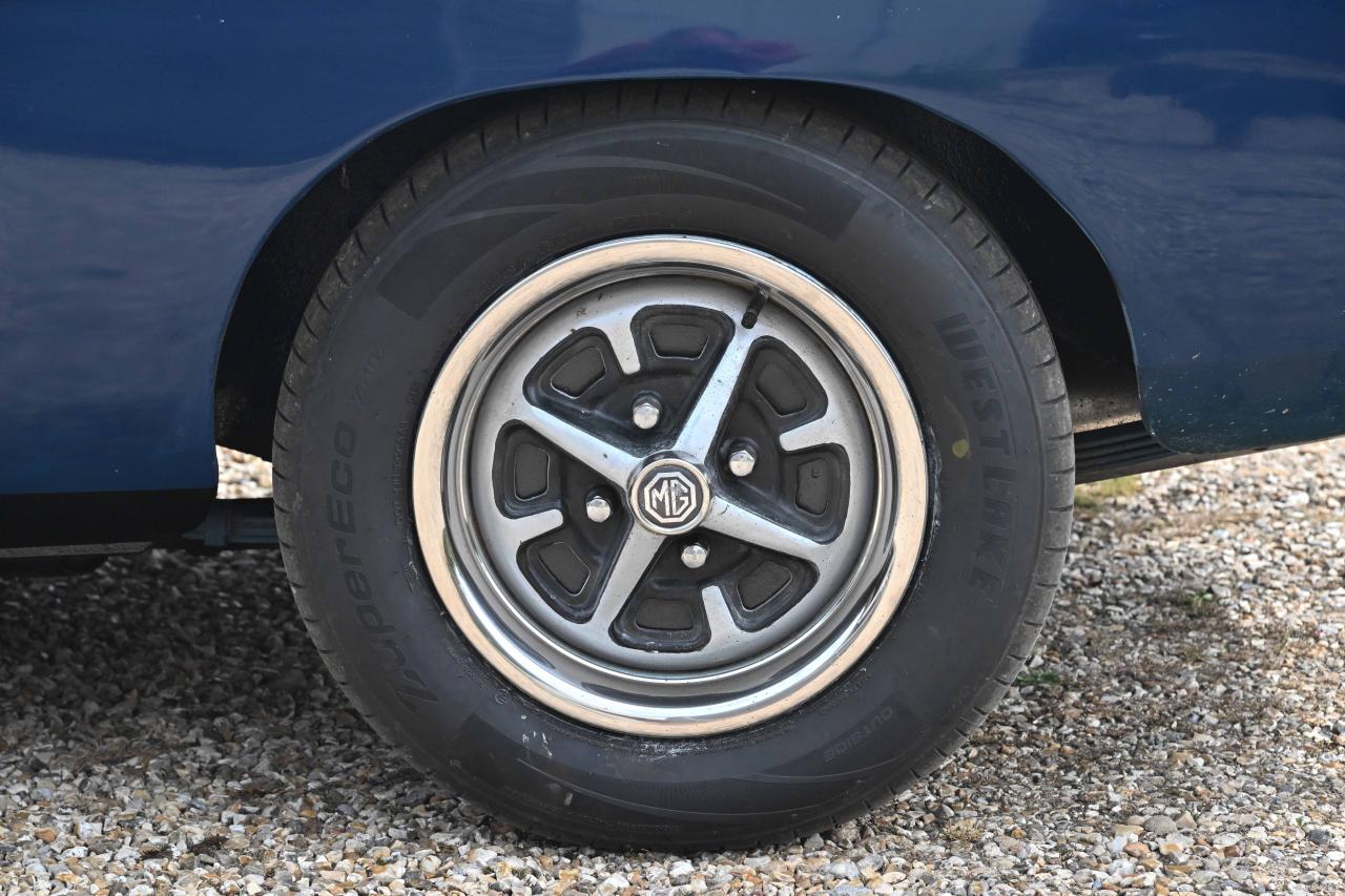 1972 MG B Roadster