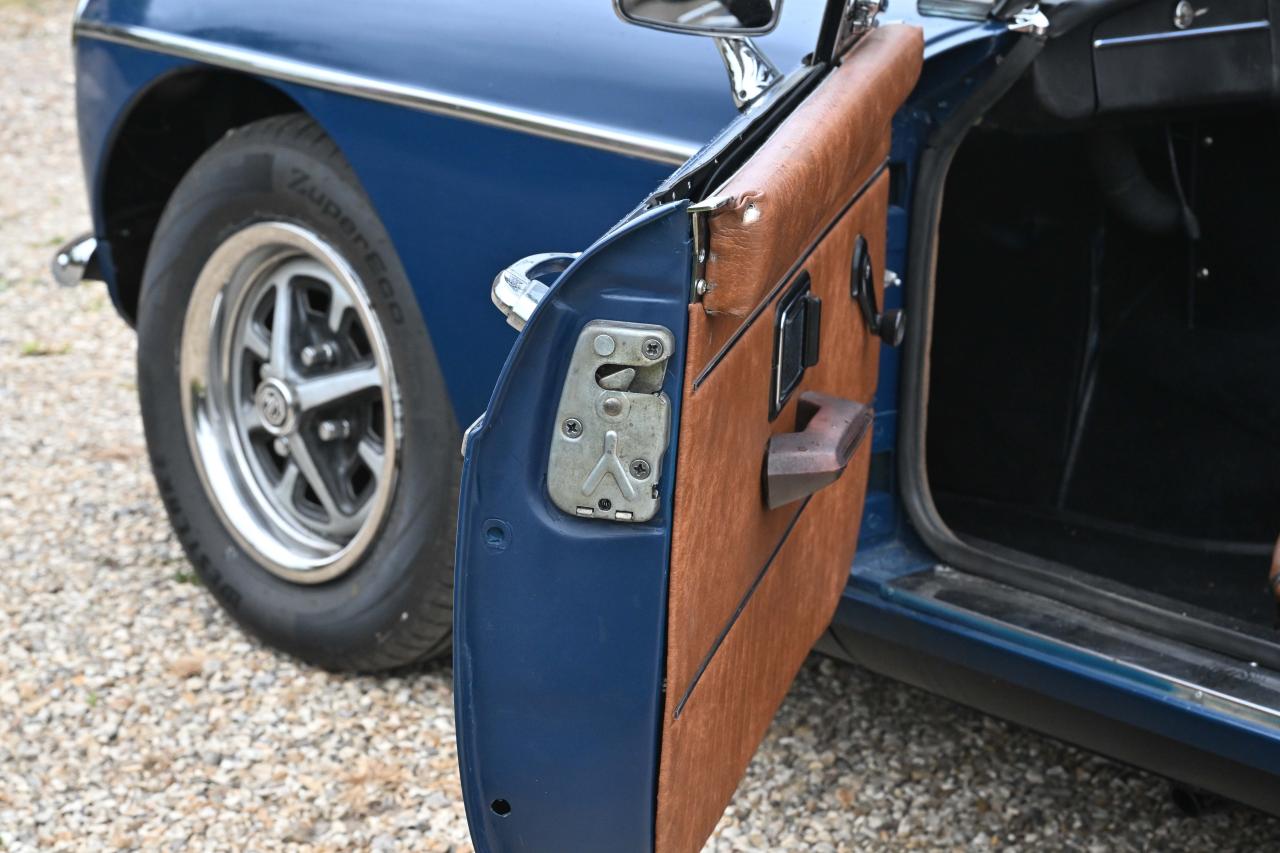 1972 MG B Roadster