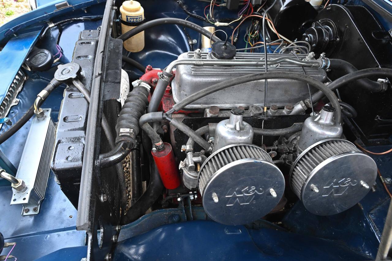 1972 MG B Roadster