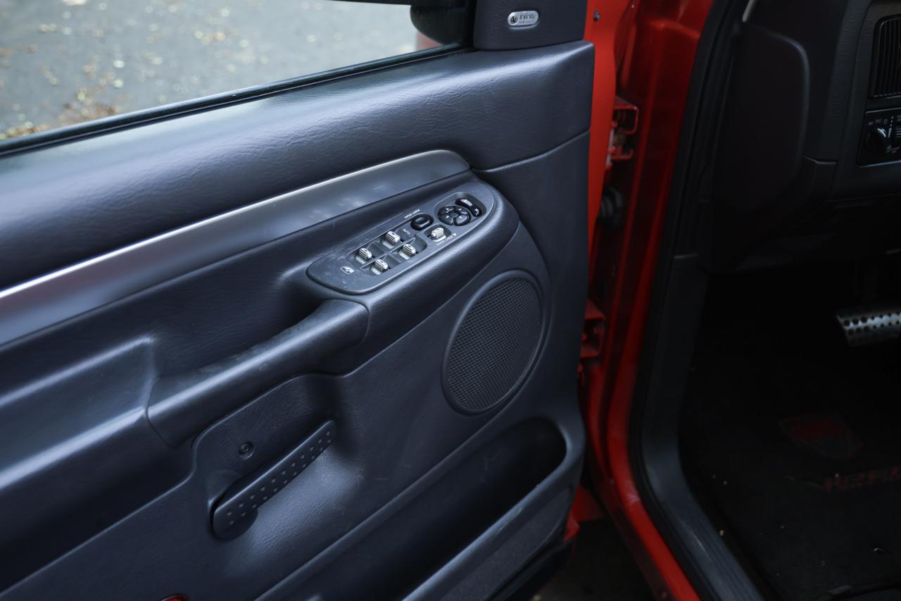 2005 Dodge Ram SRT 10