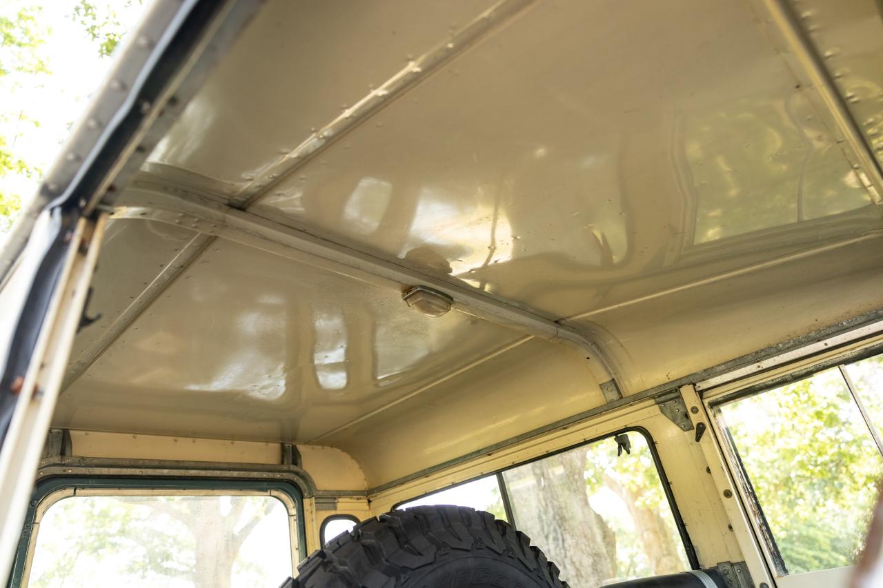 1980 Land Rover Series III 88"