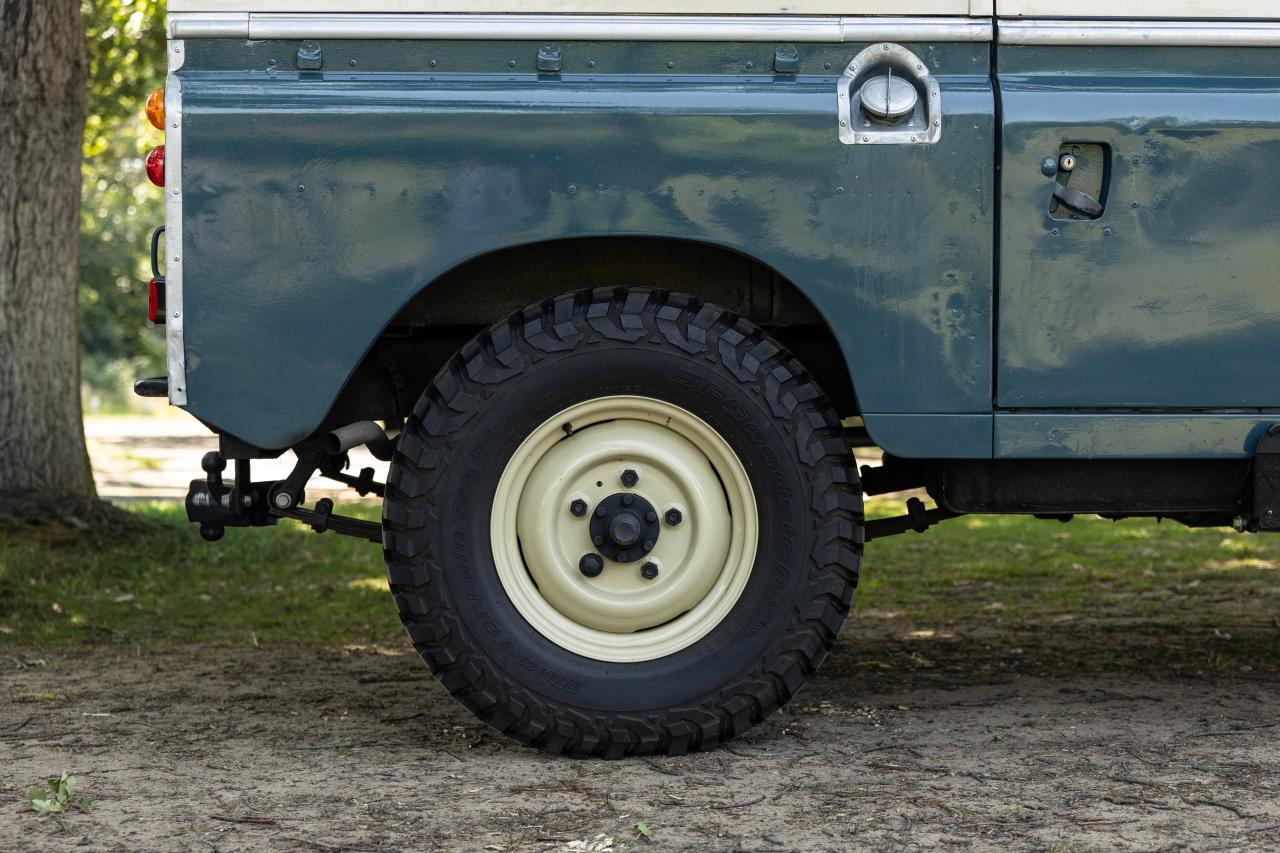 1980 Land Rover Series III 88"