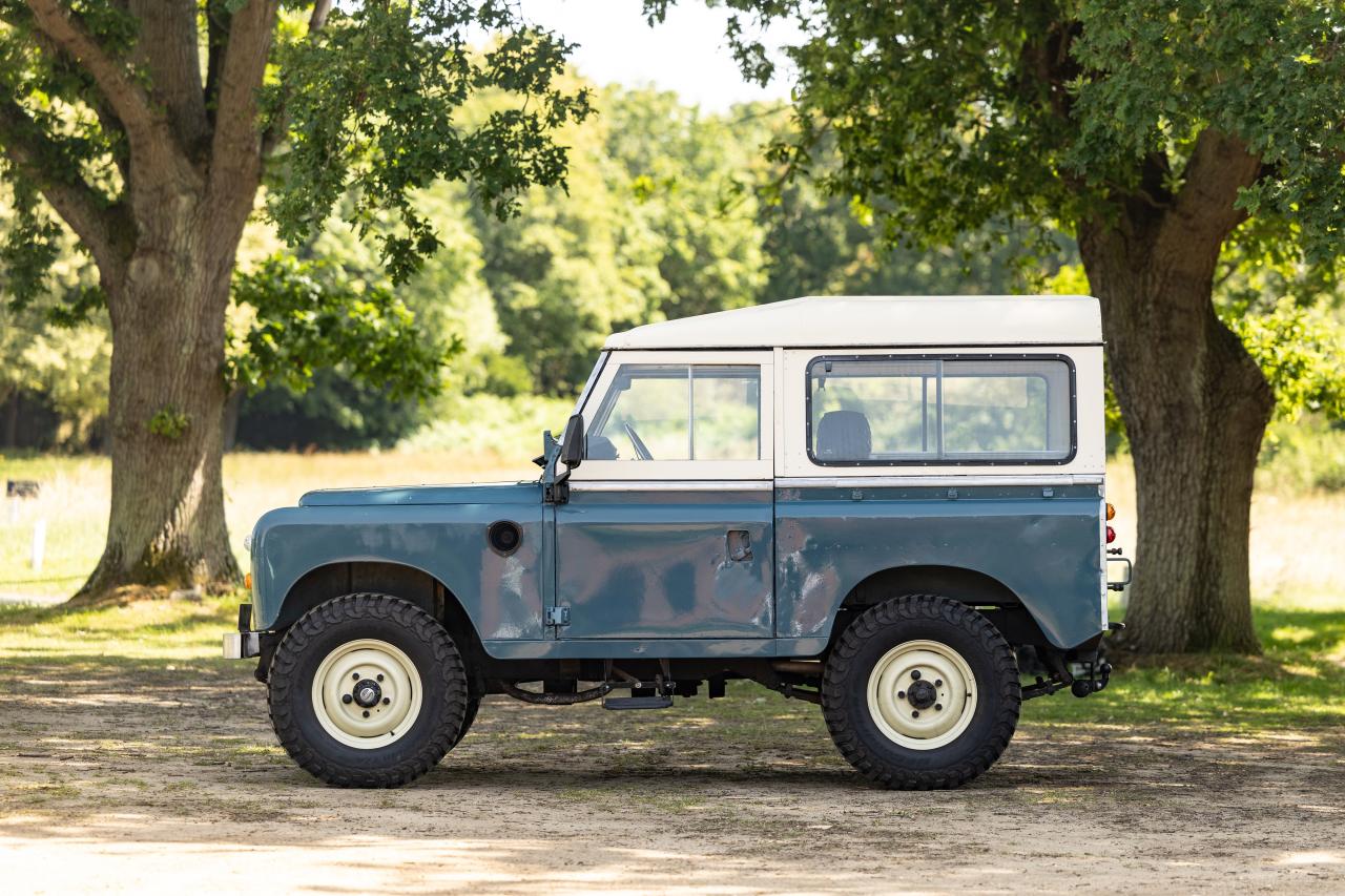 1980 Land Rover Series III 88"