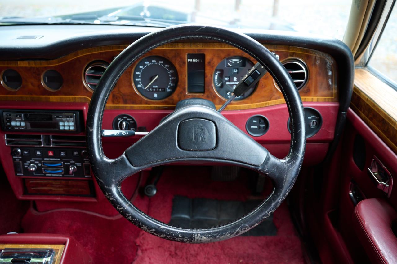 1990 Rolls - Royce Silver Spur 2