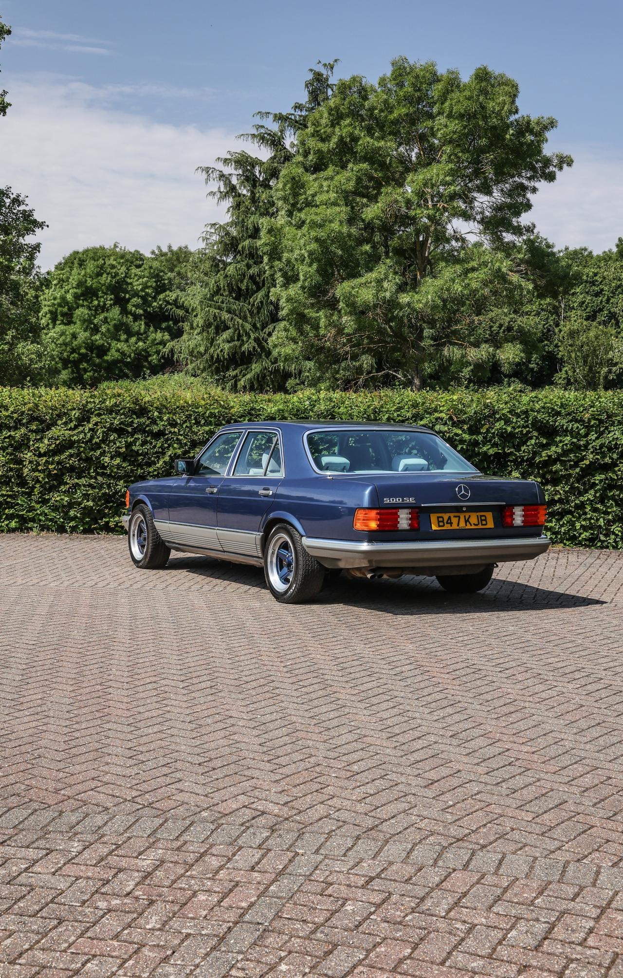 1985 Mercedes - Benz 500 SE (W126)