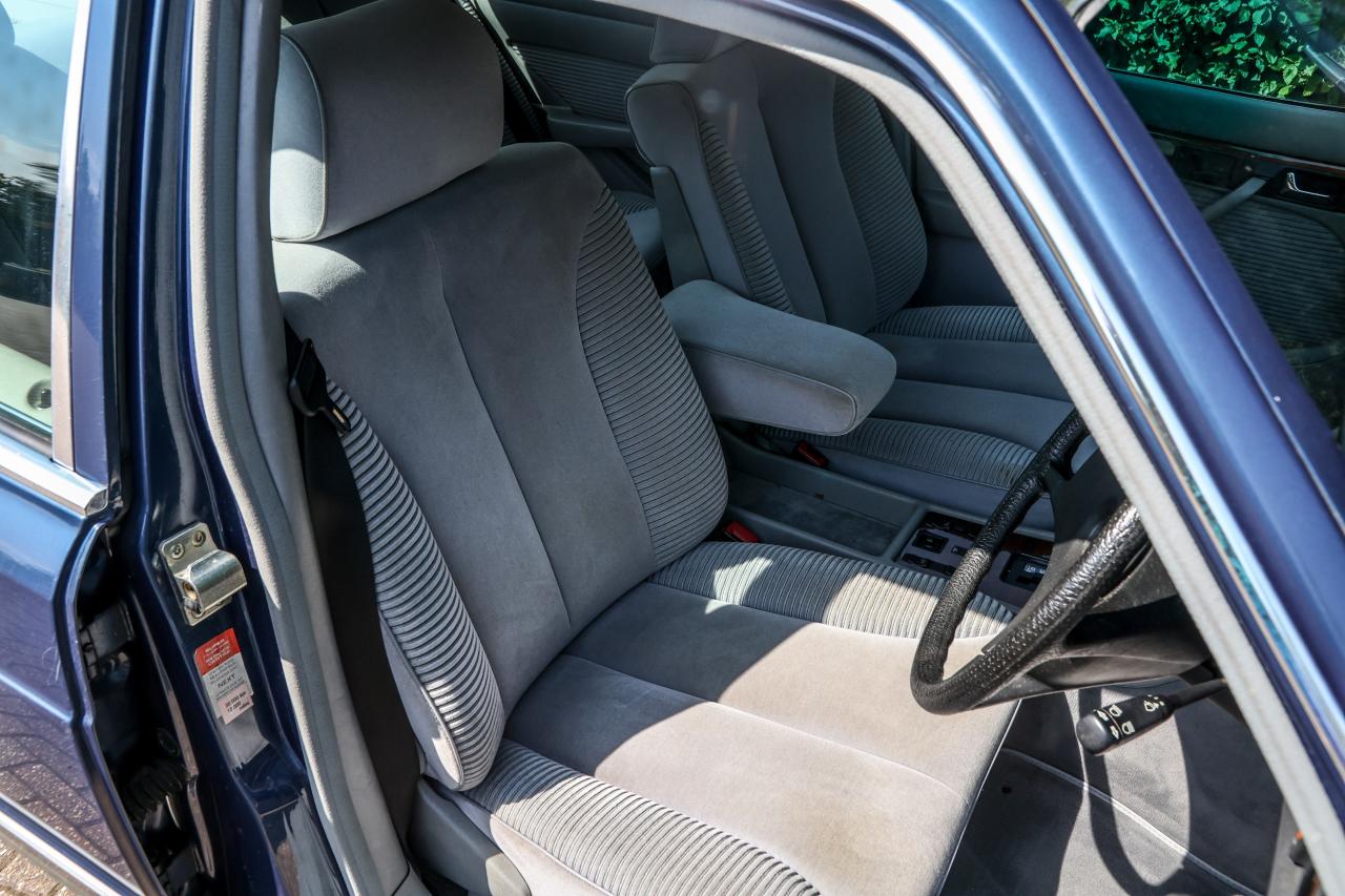 1985 Mercedes - Benz 500 SE (W126)