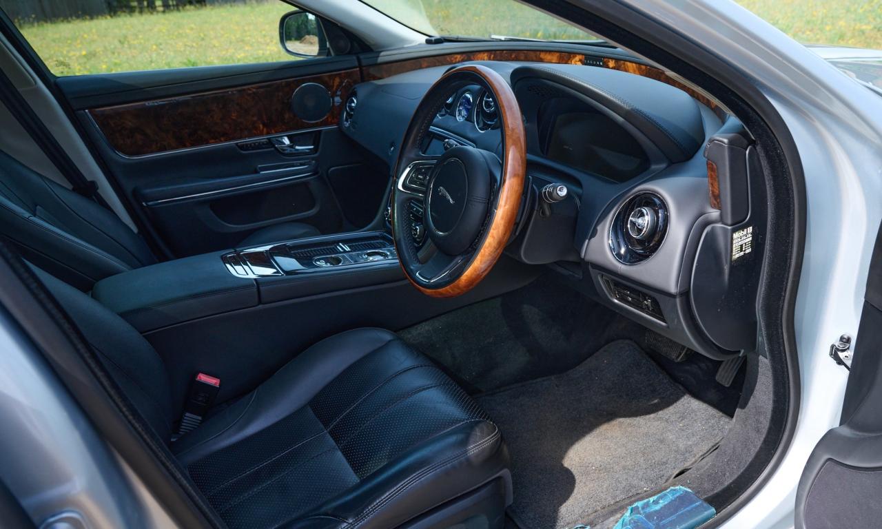 2012 Jaguar XJ Portfolio V8