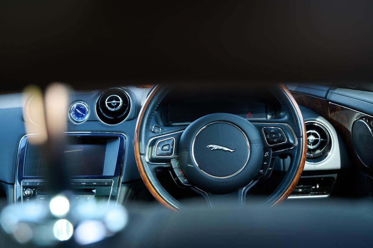 2012 Jaguar XJ Portfolio V8