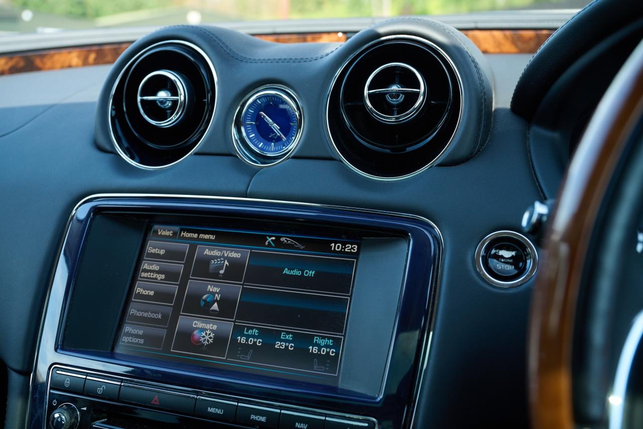 2012 Jaguar XJ Portfolio V8