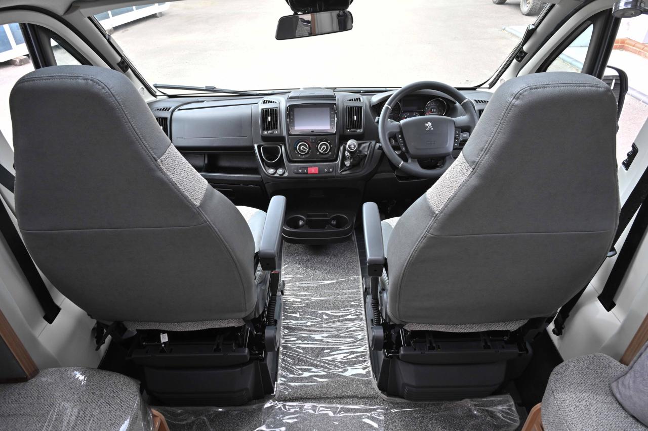 2025 Peugeot Bailey Autograph III 79/4