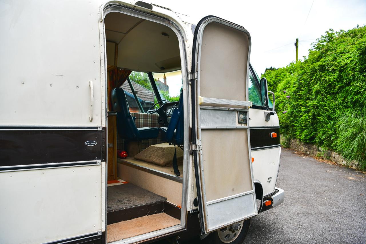 1975 Airstream Argosy 20' Motorhome