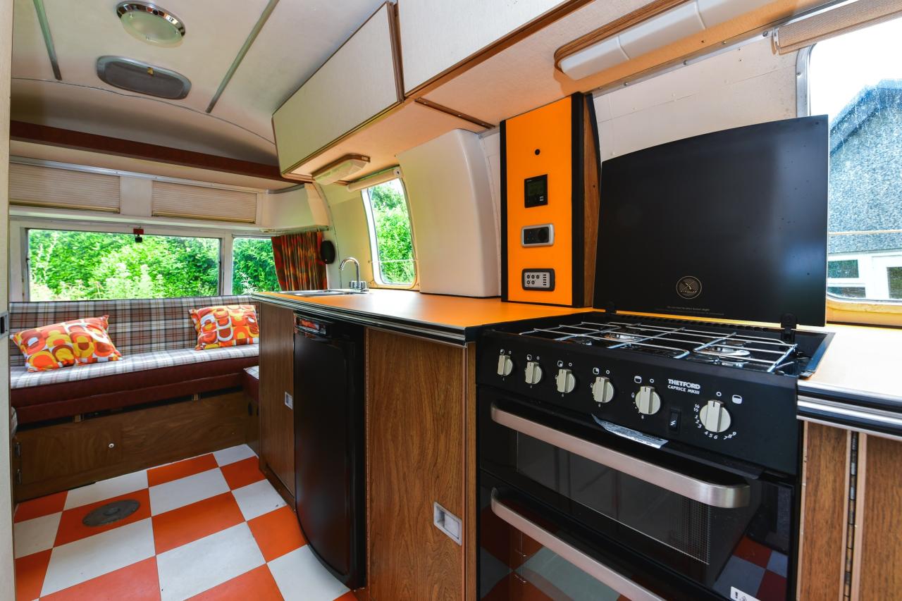 1975 Airstream Argosy 20' Motorhome