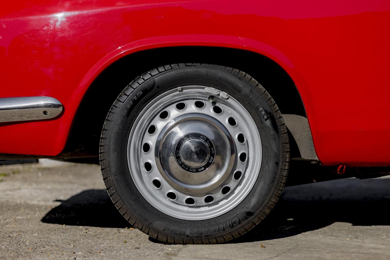 1966 Alfa Romeo Giulia Sprint GT Veloce