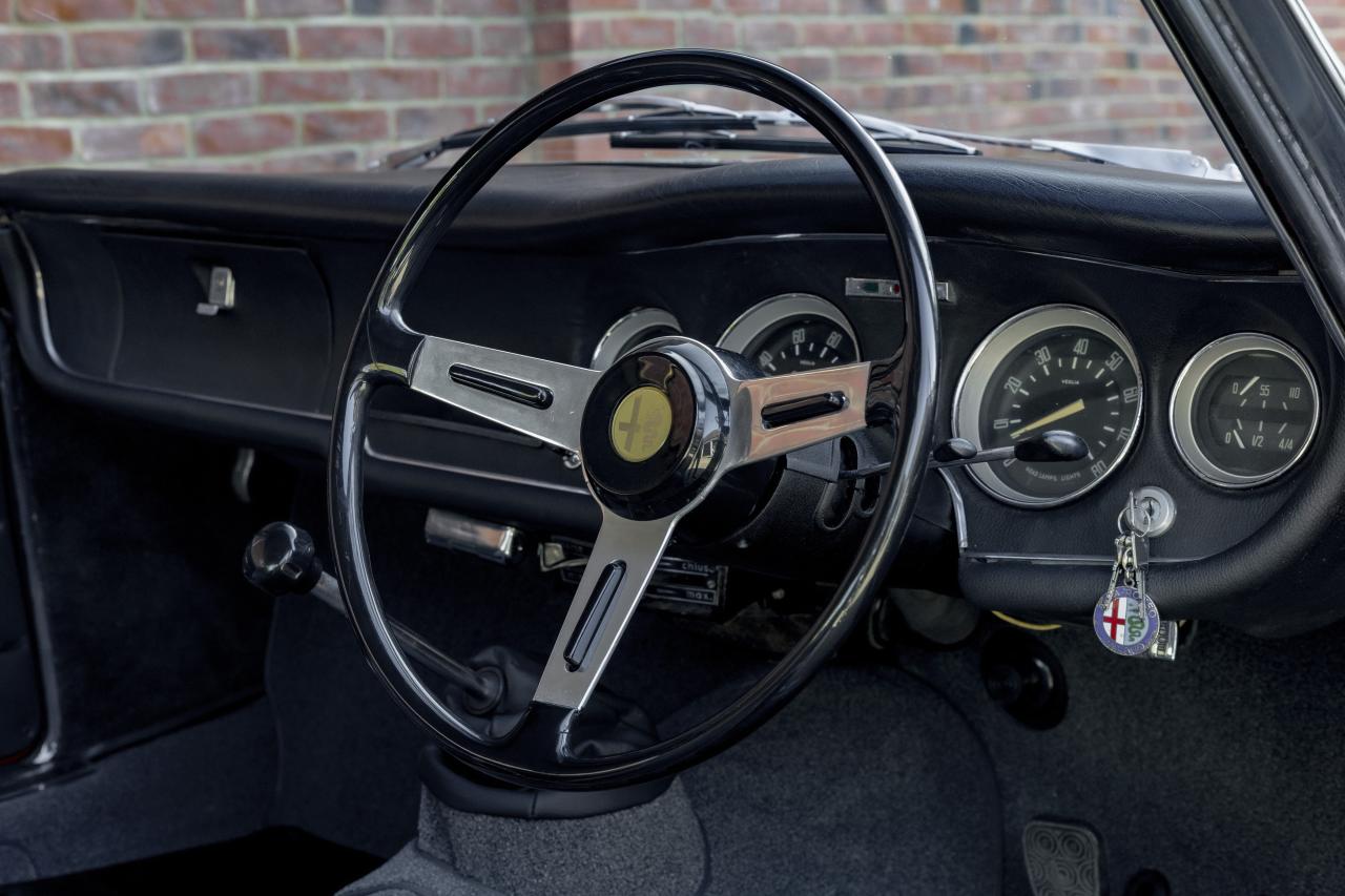 1966 Alfa Romeo Giulia Sprint GT Veloce