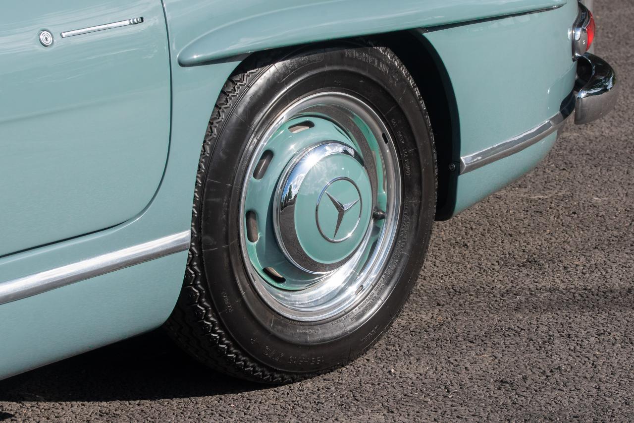 1957 Mercedes - Benz 300 SL Roadster