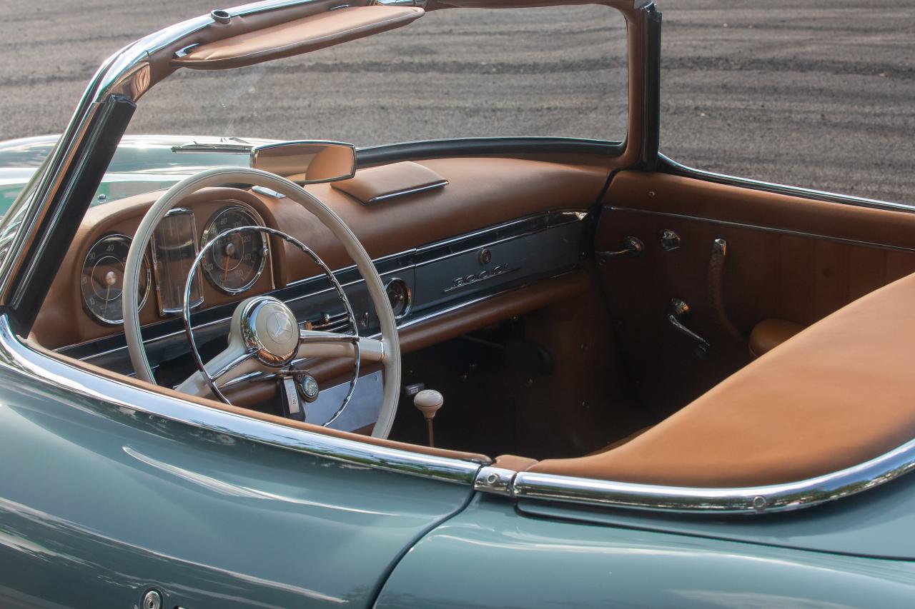 1957 Mercedes - Benz 300 SL Roadster